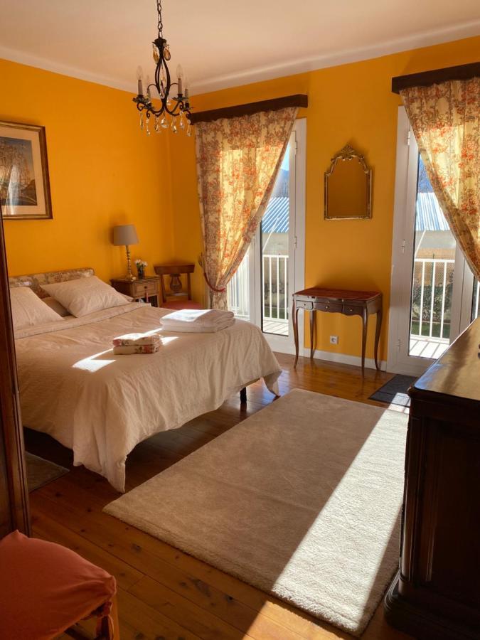 Chez Hélène, appartement charmant pour 4 personnes chiens bienvenus-perros bienvenidos Bourg-Madame Extérieur photo