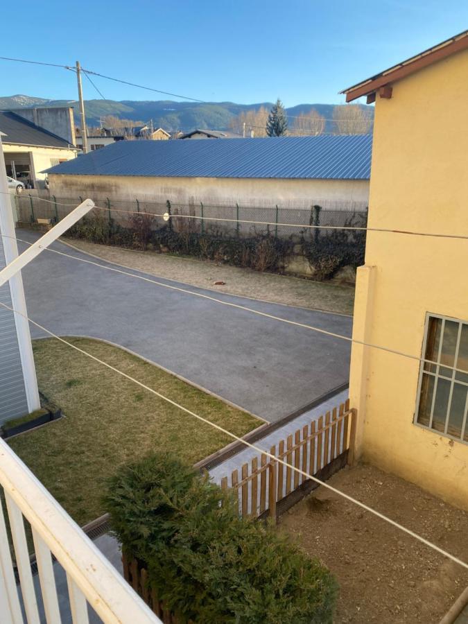 Chez Hélène, appartement charmant pour 4 personnes chiens bienvenus-perros bienvenidos Bourg-Madame Extérieur photo